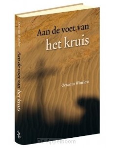 Aan de voet van het kruis