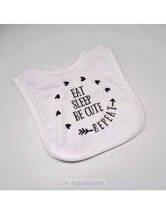 Slabbetje eat sleap be cute