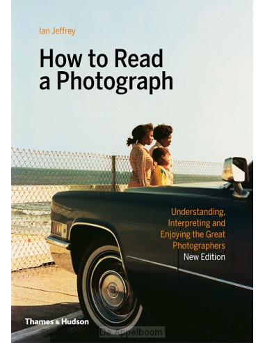 How to Read a Photograph