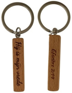 Sleutelhanger hout Hij is...