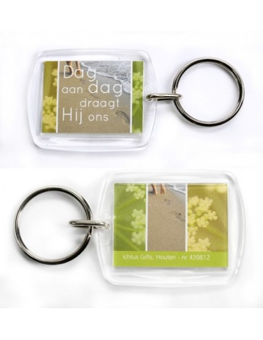 Sleutelhanger dag aan dag draagt Hij ons