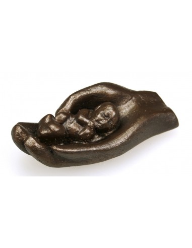 Beeld Baby in hand 10cm brons